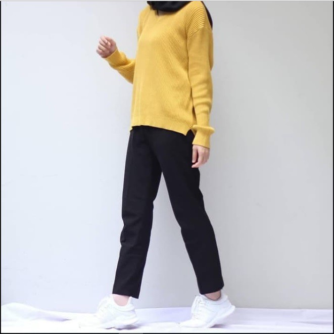 Viona Vneck Boxy Rajut Sweater Atasan wanita