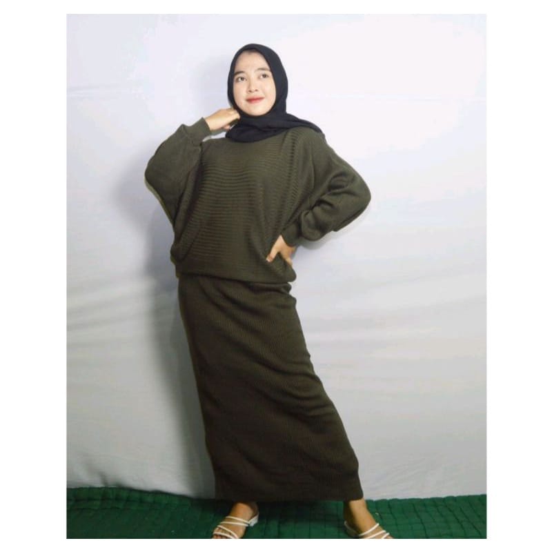 ONE SET ATASAN LASPERAL BATWING + ROK SPAN RAJUT PANJANG/ SETELAN RAJUT BATWING / SET ROK / SET FASHION / SET RAJUT