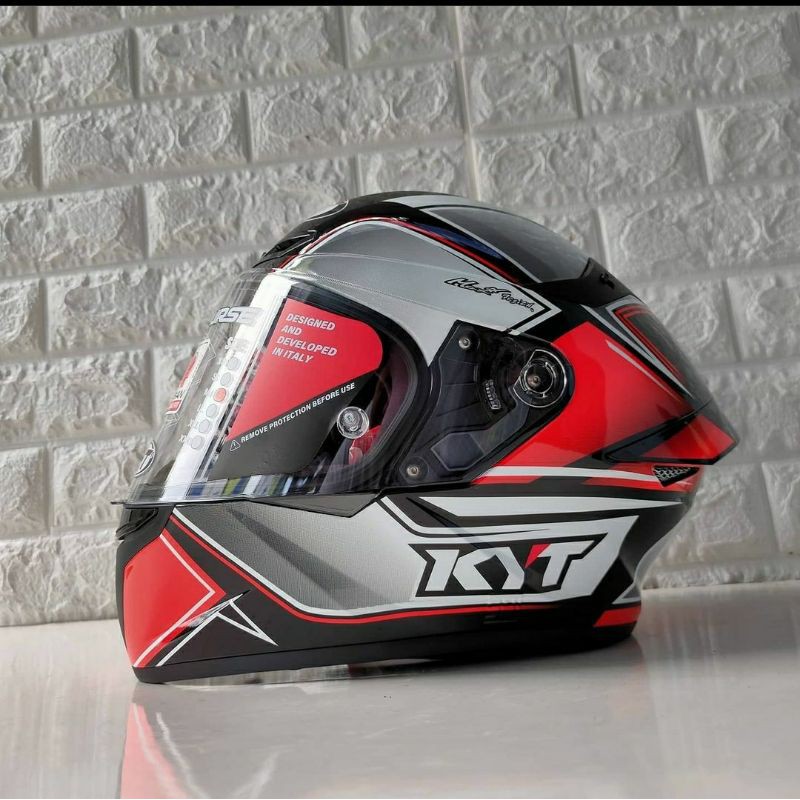 KYT TT COURSE TOURIST RED