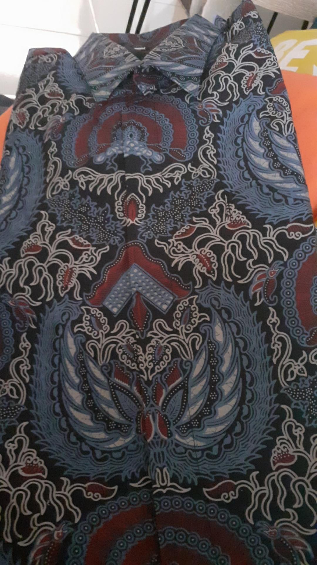 Gondrowaru Abang Batik Pria Lengan Panjang Full Furing Reguler Fit Batik Solo