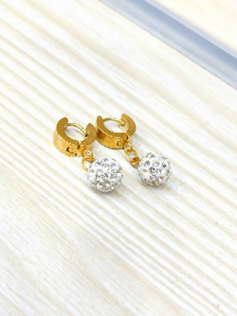 Anting Titanium anti karat motif bola disco lapis emas 24k