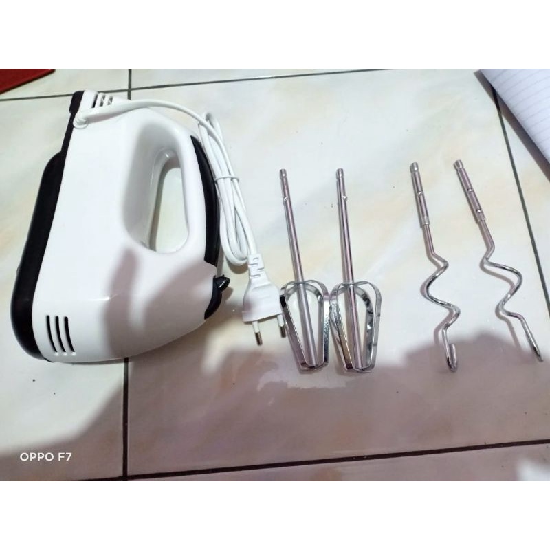 Hand Mixer/Mixer Adon Kue