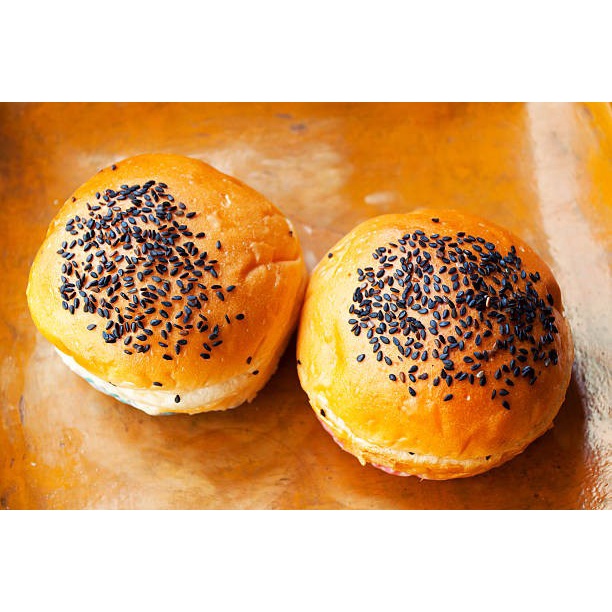 

Roti Burger Black Sesame / Bun Wijen Hitam / Roti uk. 85 gram (12 pcs/pak)