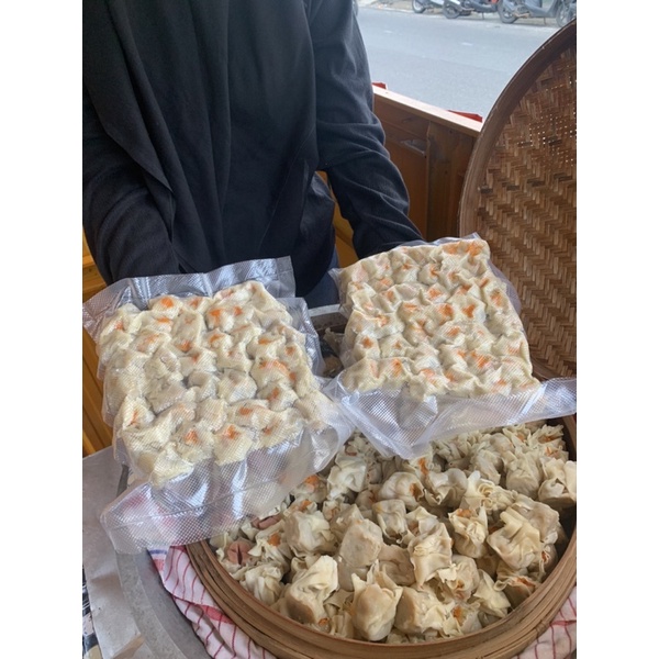 

SIOMAY DIMSUM AYAM FROZEN MURAH