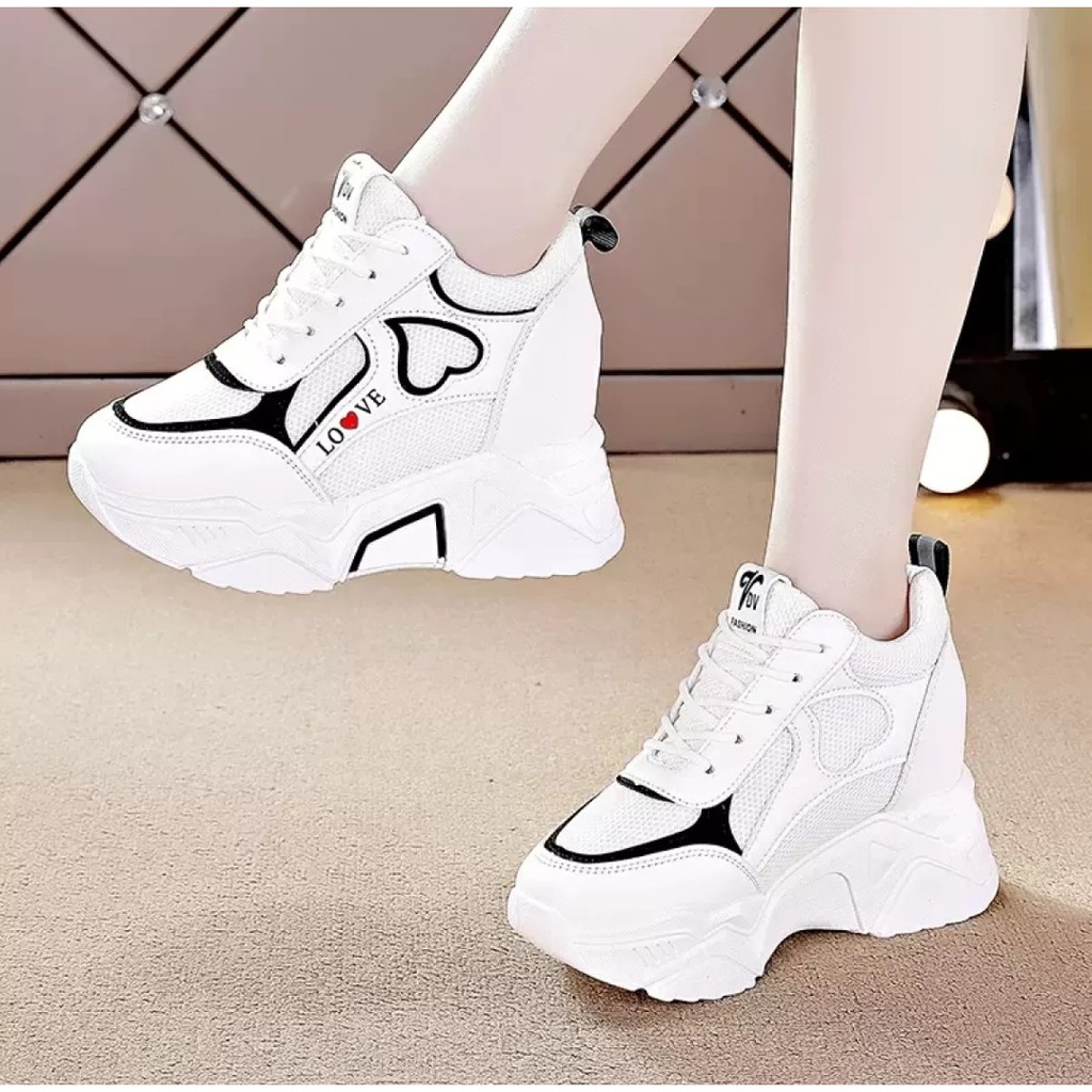 Sepatu Wanita Sneakers Semi Boots Love Terbaru Berkualitas-4