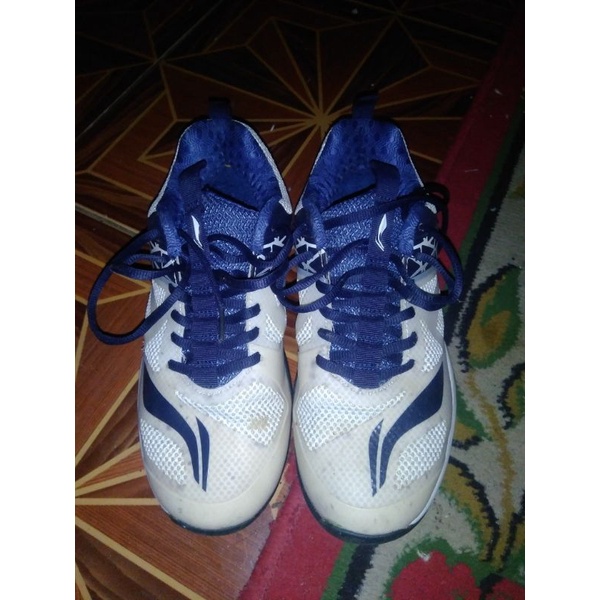 Sepatu LINING original second