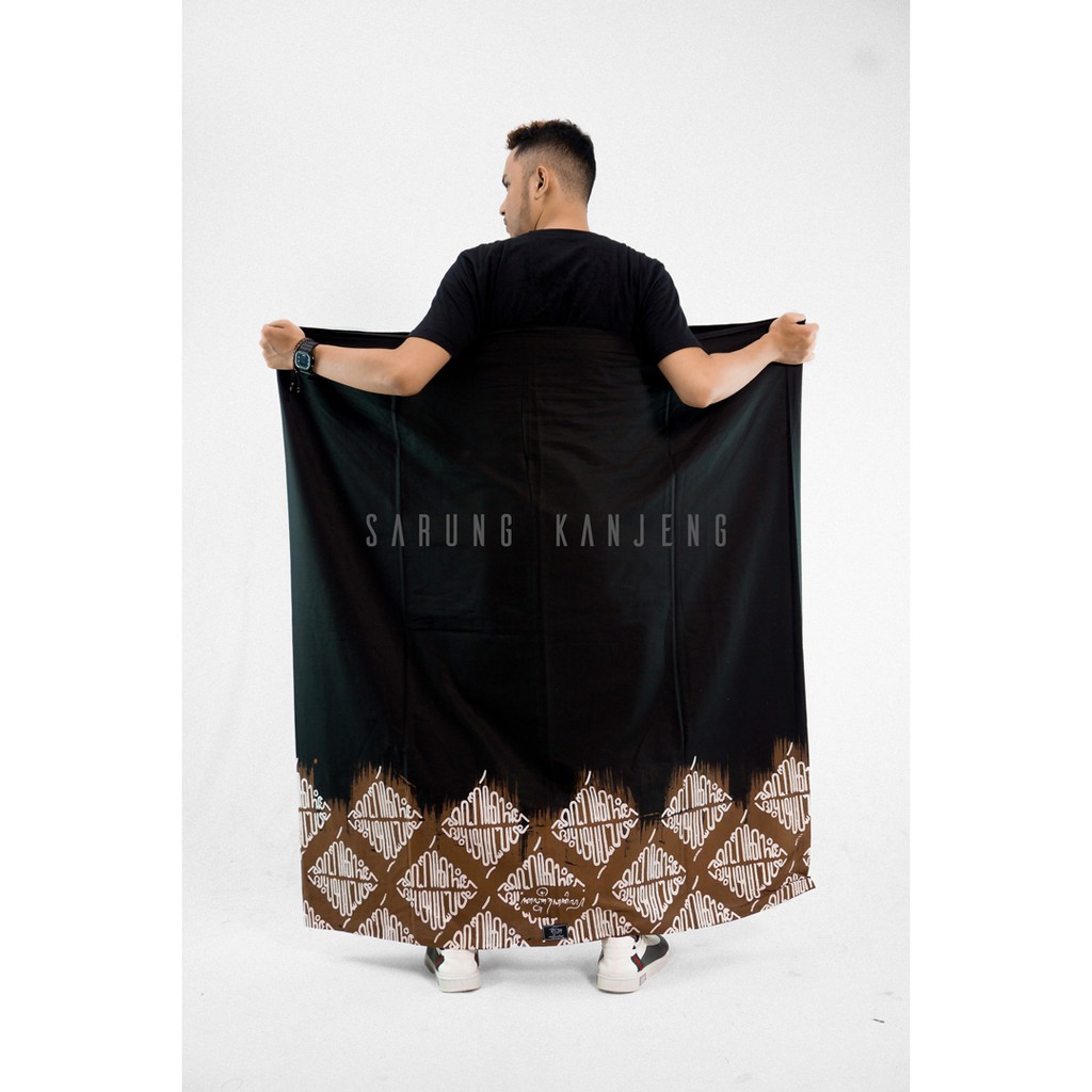 SARUNG KANJENG| SARUNG BATIK MOTIF SABAR NARIMA RETRO