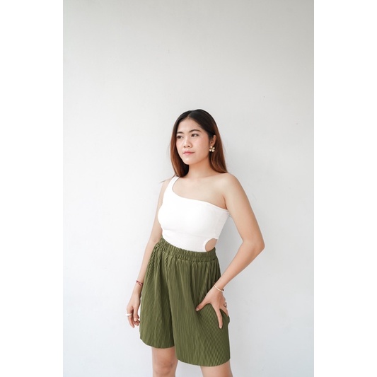 Berlle Vaia Top / Tanktop / Crop Top / Padded Bra / Tanktop Dengan Busa