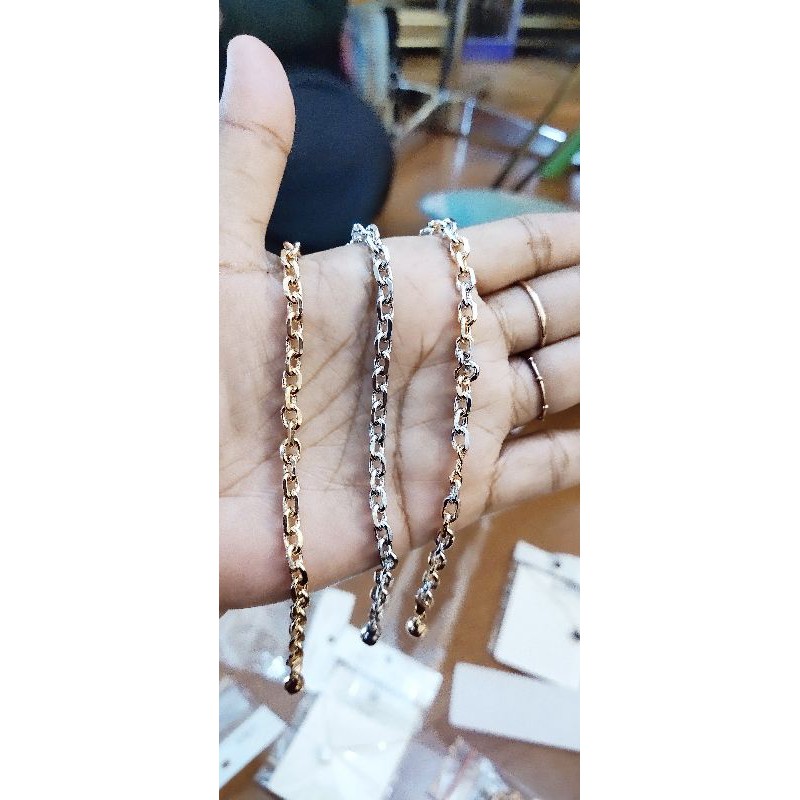 gelang rantai vier