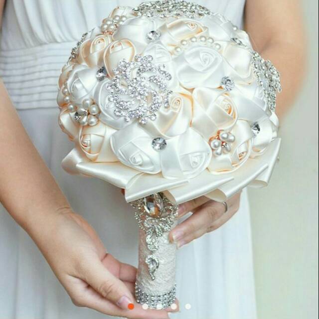 Buket bunga / bunga tangan pengantin