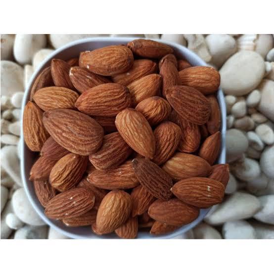 Jual Kacang Almond Utuh Raw Mentah 1 Kg Premium Quality Shopee Indonesia 1661