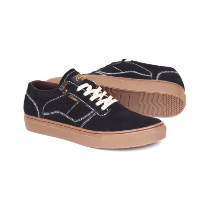 Sepatu Lokal Shoes Local Pride Cevany Gordon  Low Cut Black Gum