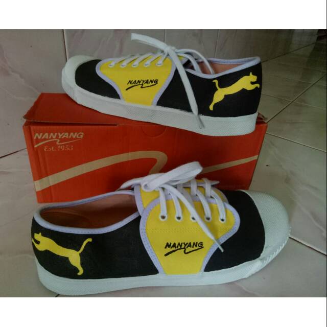 SEPATU NANYANG MOTIF 205-S (HITAM KUNING)