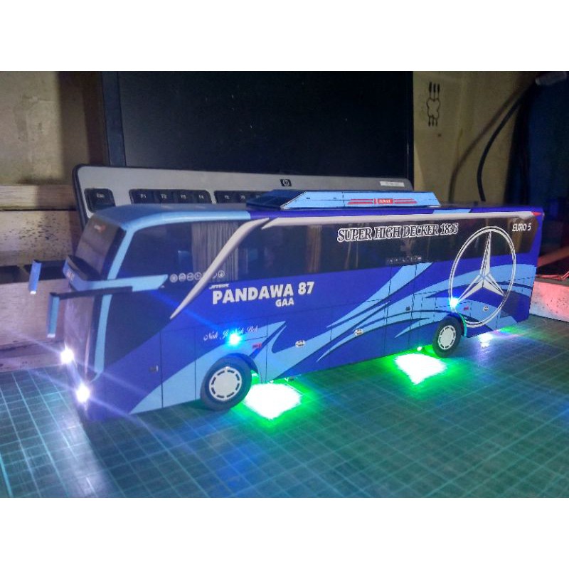 Miniatur bus RC remot control cas Pandawa 87