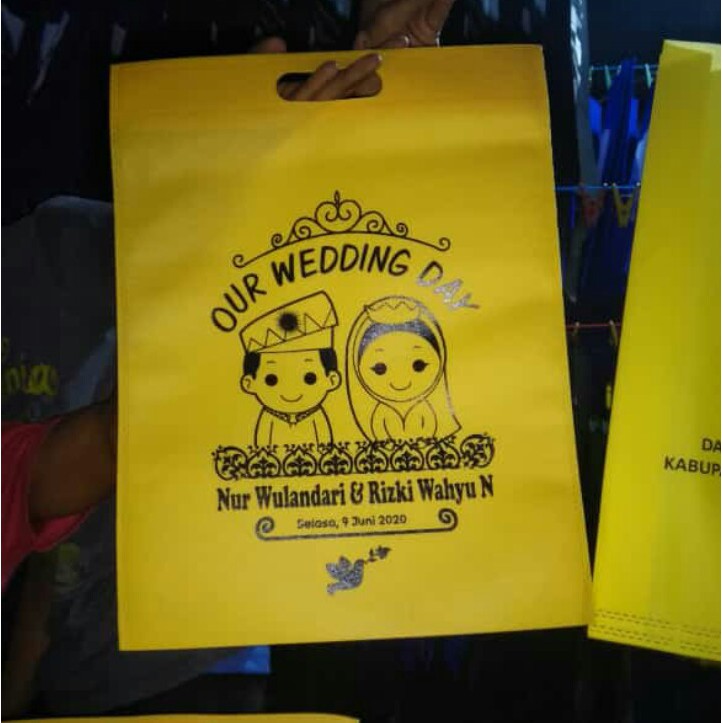 20x26 Tas Spunbond Oval sablon custom / Tas UNDANGAN NIKAH / Tas