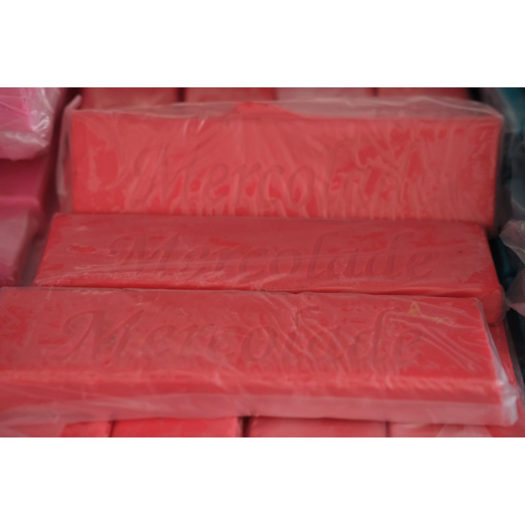 

MERCOLADE Chocolate Blok Red Strawberry / Merah