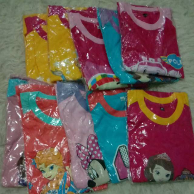 Kaos raglan anak karakter perempuan size XXL