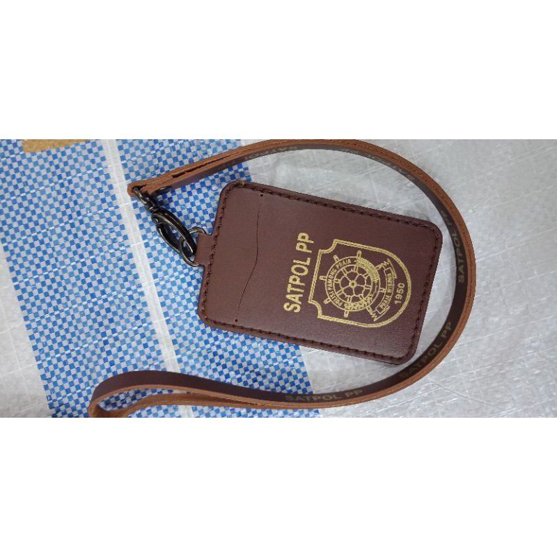 

TEMPAT IDCARD POL PP/NAMETAG SATPOL PP/KALUNG IDCARD POL PP