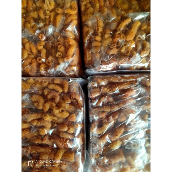 

Makaroni Pedas 1 pack Isi 20 kantong kecil