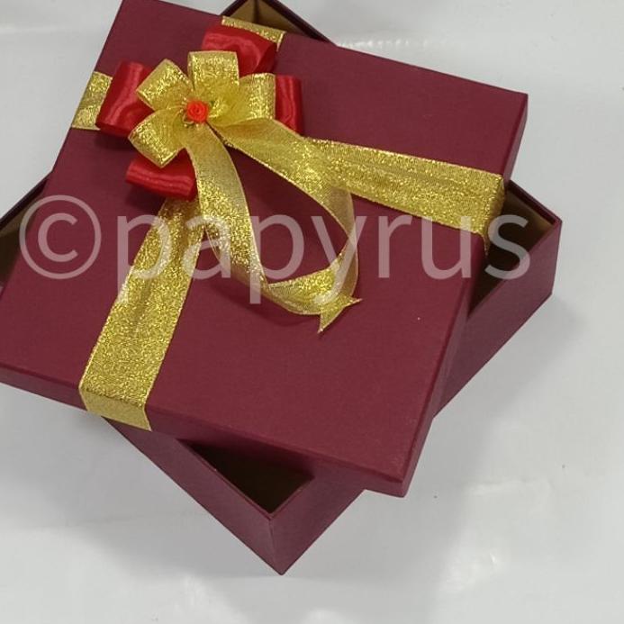 

Hot Sale PAPYRUS 25x25 Tinggi 10cm Kotak Kado Gift Box Hadiah 시