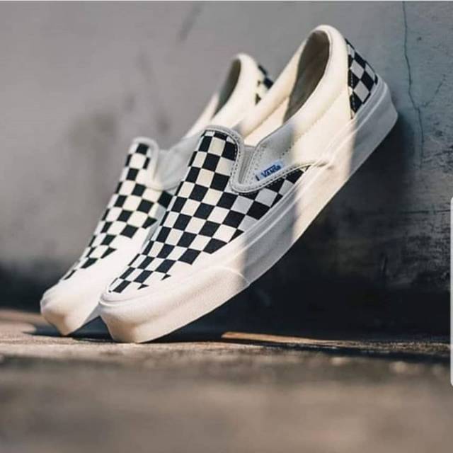 VANS SLIP ON CHECKERBOARD VAULT OG UNISEX
