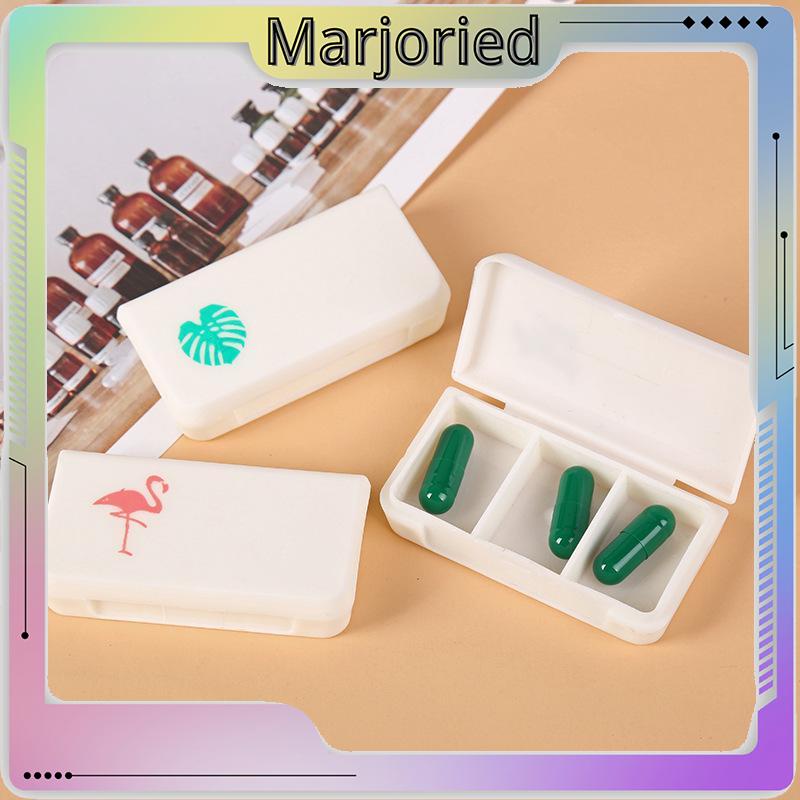 Kotak Obat 3 Sekat Harian Pill Box Mini Portable Medicine Kecil Mini MOTIF FLAMINGO , KAKTUS ,DLL-MJD