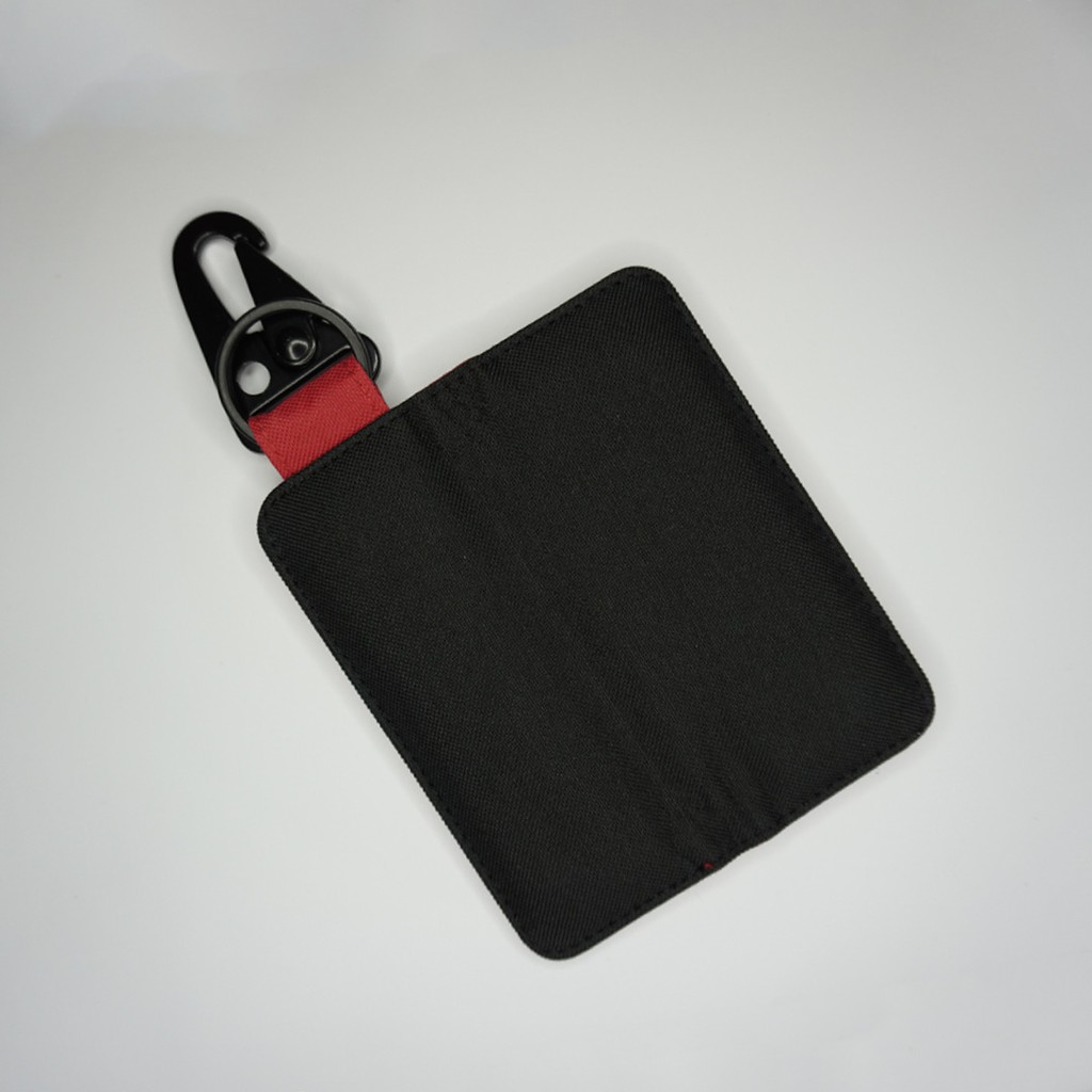 Gantungan Kunci Mobil Motor Carabiner Dompet STNK Slim Warna Hitam Merah- UGCB0008