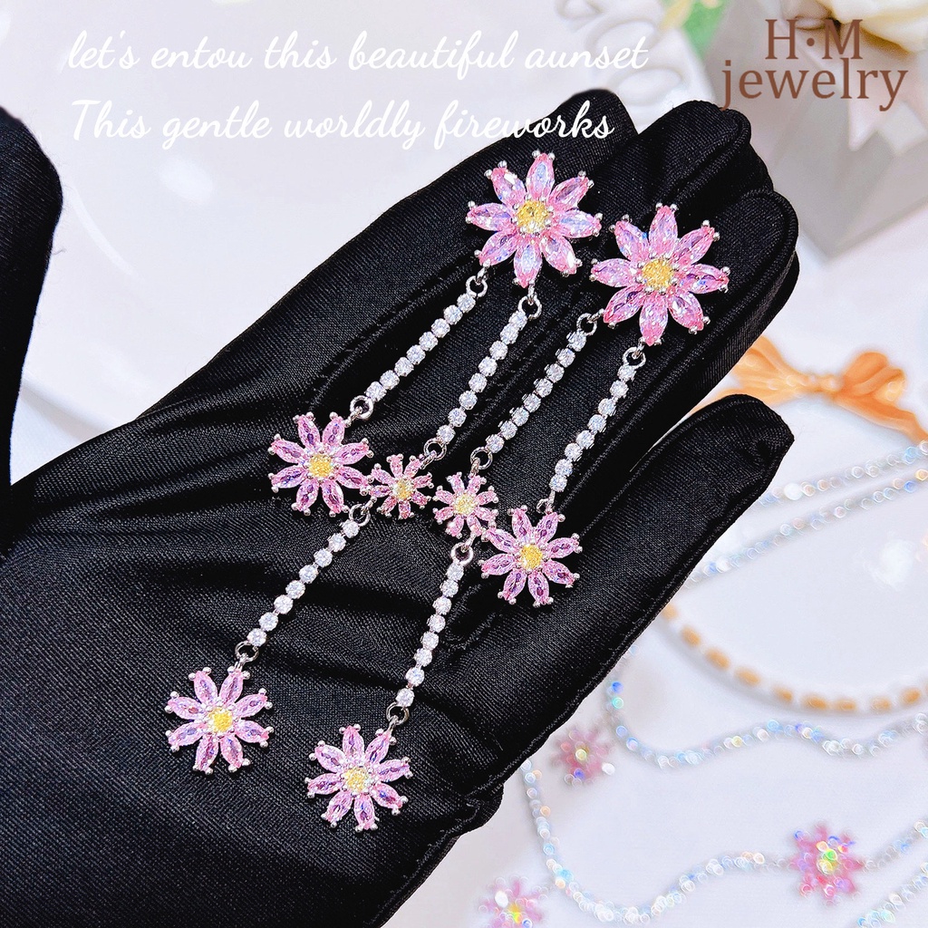 Set Kalung Rantai + Anting Gantung Panjang Kait Motif Bunga Daisy Aksen Rumbai Untuk Perhiasan Wanita