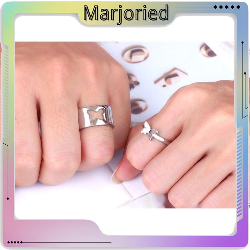 2pcs / Set Cincin Desain Kupu-Kupu Hollow Gaya Retro Untuk Pasangan-MJD