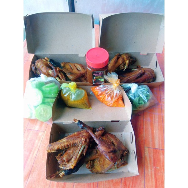 

sambal bumbu hitam dan sambal cabe ijo