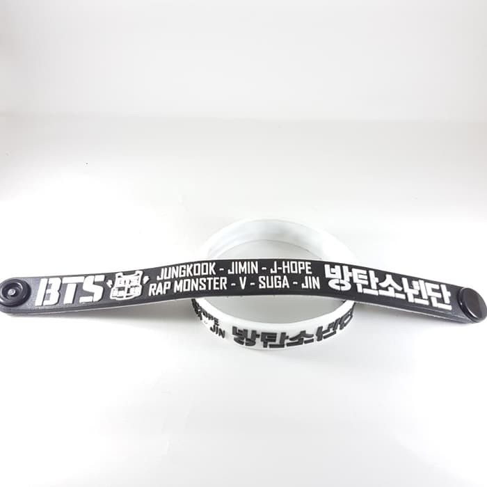 gelang kpop exo bts wanna one blackpink ikon bigbang twice monsta x straykids wristband kpop