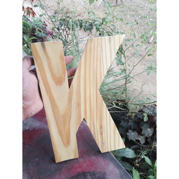 30 CM HURUF KAYU CUSTOM TIMBUL KAYU JATI BELANDA