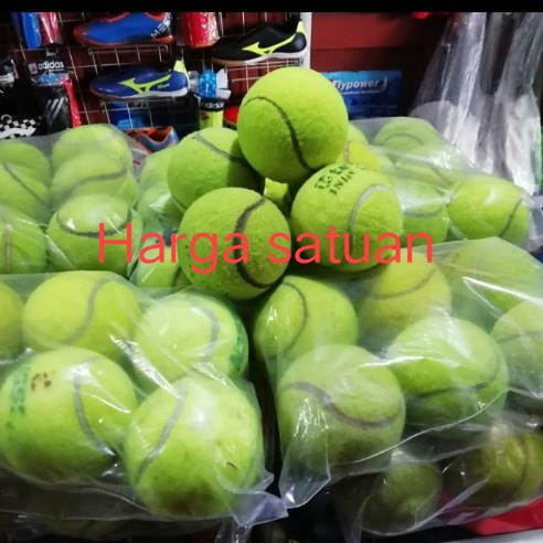 Bola kasti atau bola tenis lapangan bekas murah