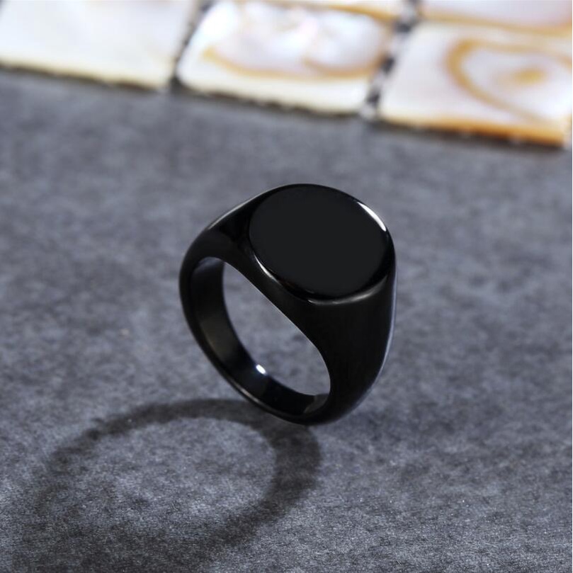 Cincin Bahan Stainless Steel Warna Silver / Gold / Hitam Gaya Simple / Punk Untuk Pria