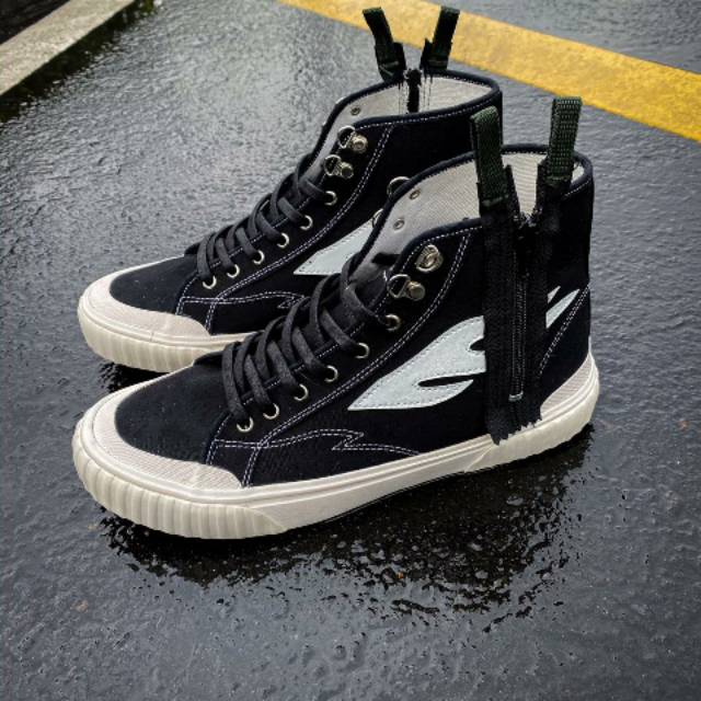 SEPATU SNEAKERS ELFAMOUS BLACK WHITE HIGH FLAME CUT DESTORY 38-43