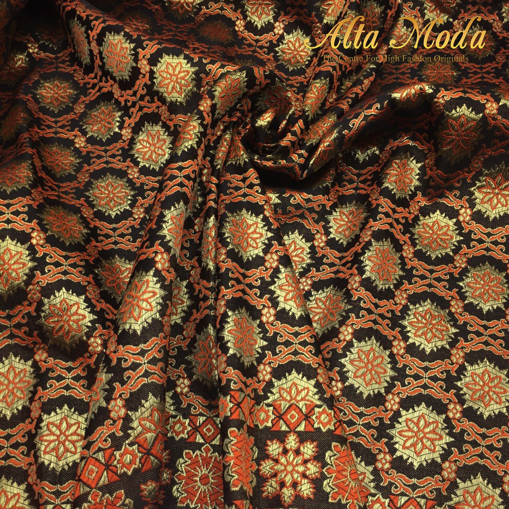 

Alta Moda Kain Jacquard Lurex Motif Songket Bunga Bintang-Oranye (1M)