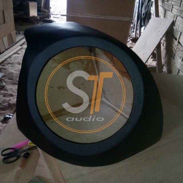 Box sudut subwoofer 12" honda jazz