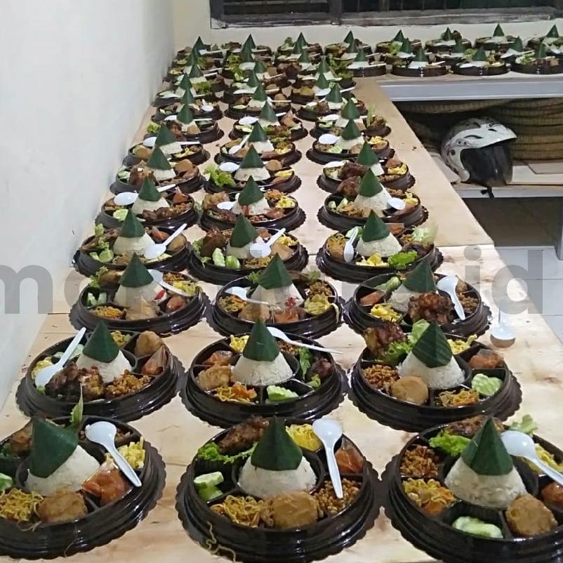 

BIG DISKON Nasi Tumpeng Mini Sekat Siap Saji Instant Halal Porsi Bervariasi ✯ 878