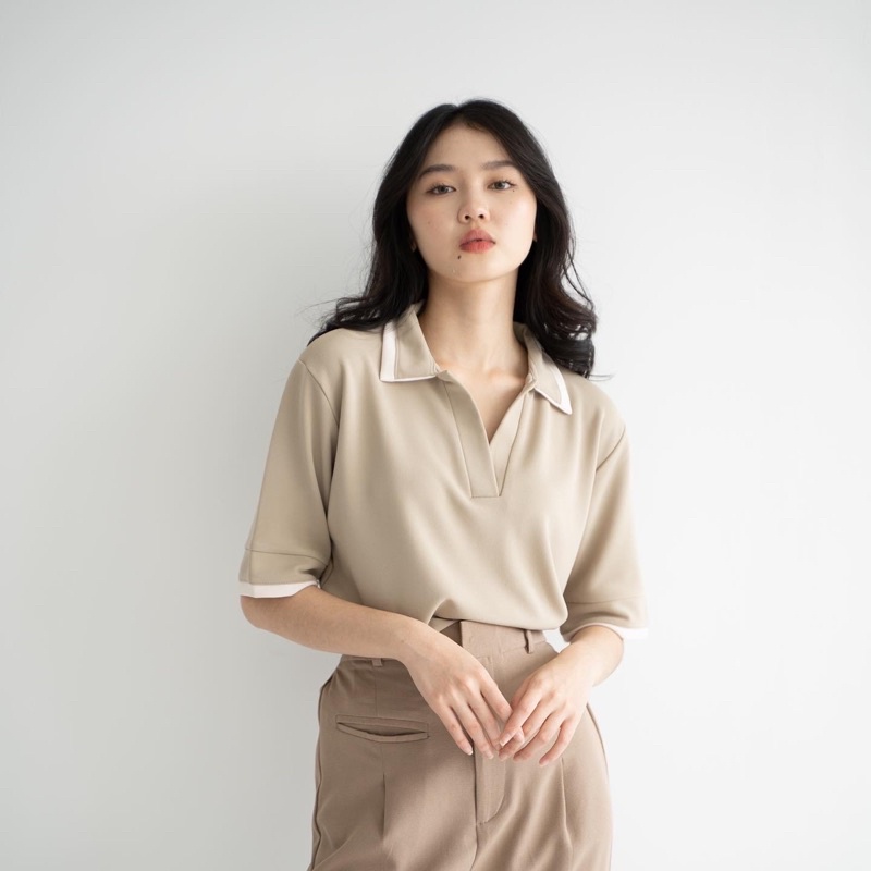 Beige Studio - Kennedy Top / Atasan Polo Lengan Pendek Wanita