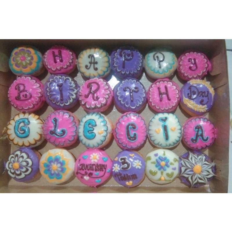 

donatmini24pcs/Donatulangtahun/donatkarakter/donatkekinian