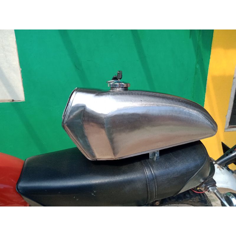 tangki Suzuki ts 100