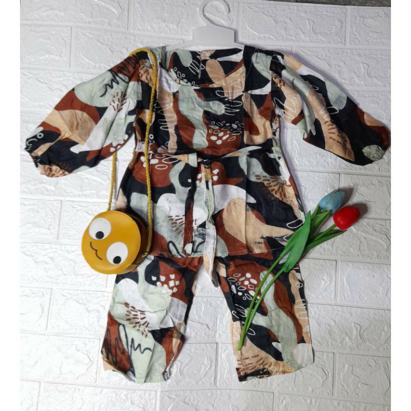 setelan anak perempuan model lengan balon