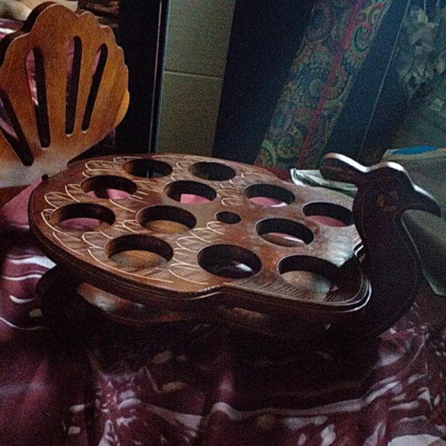 Tempat Aqua - Tempat Gelas Air Mineral Kayu Jati Merak 12 Lobang