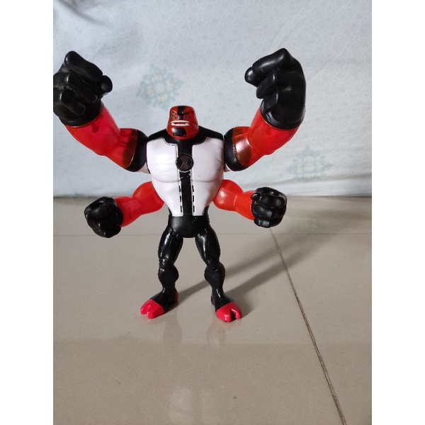 mainan ben 10 preloved four arms reboot seperti baru(ORIGINAL)