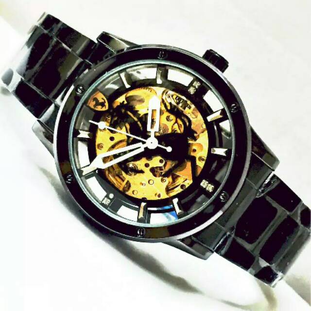 Jam otomatis tanpa baterai