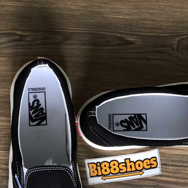 VANS SLIP ON BLACK WHITE BNIB 1:1 OG