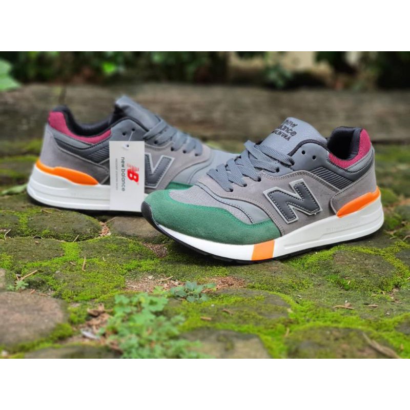 Sepatu sneaker klasik pria nb tali size 39-44