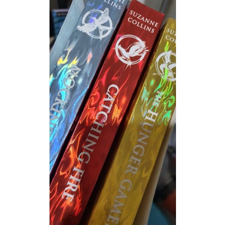 [BOOKED] preloved novel hunger games set (english)