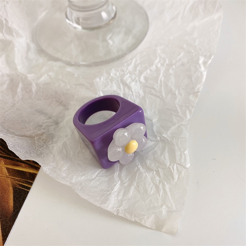 Cincin Desain Bunga Bahan Akrilik Resin Ukuran 17mm Untuk Perhiasan