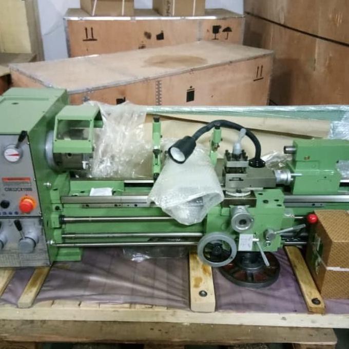 Mesin Bubut CO 632 C Long 1 Meter ( Bench Lathe ) MESIN BUBUT BESI CO